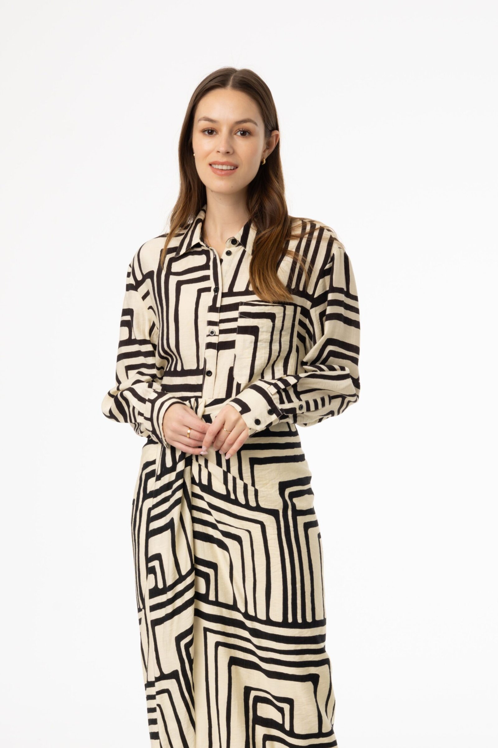 BlackGeometricPrintedBlouse-2.jpg