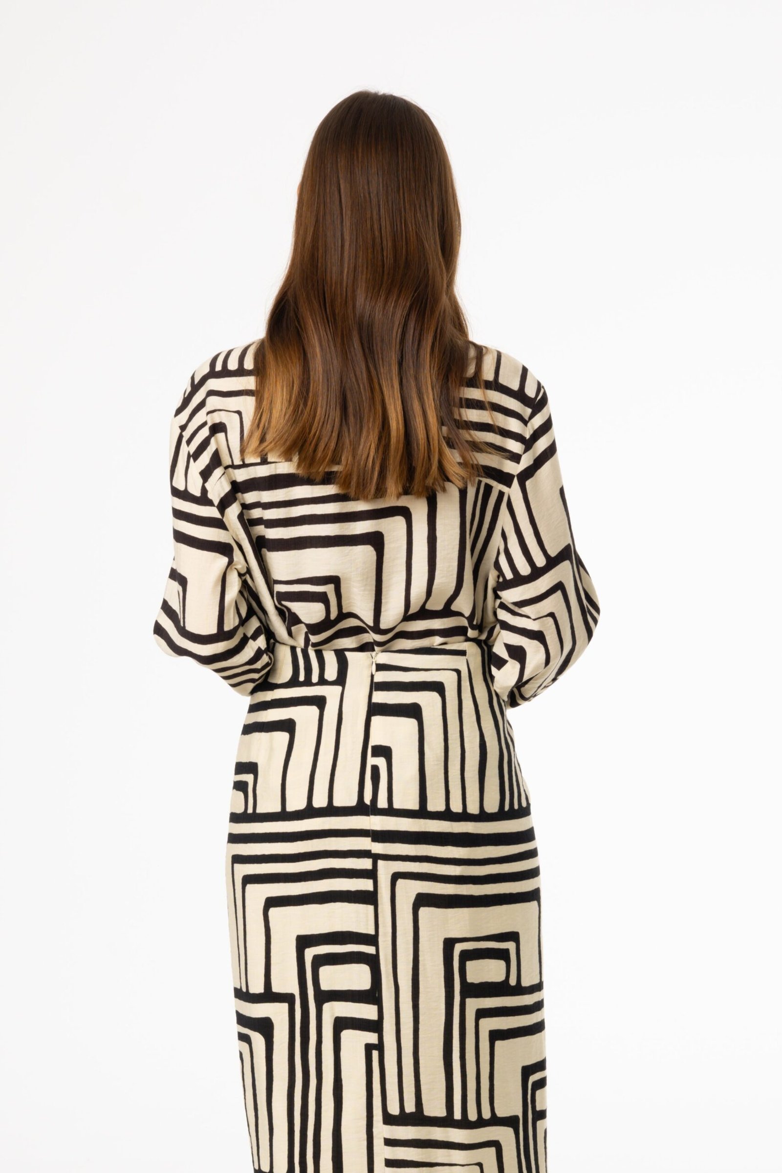 BlackGeometricPrintedBlouse-4.jpg