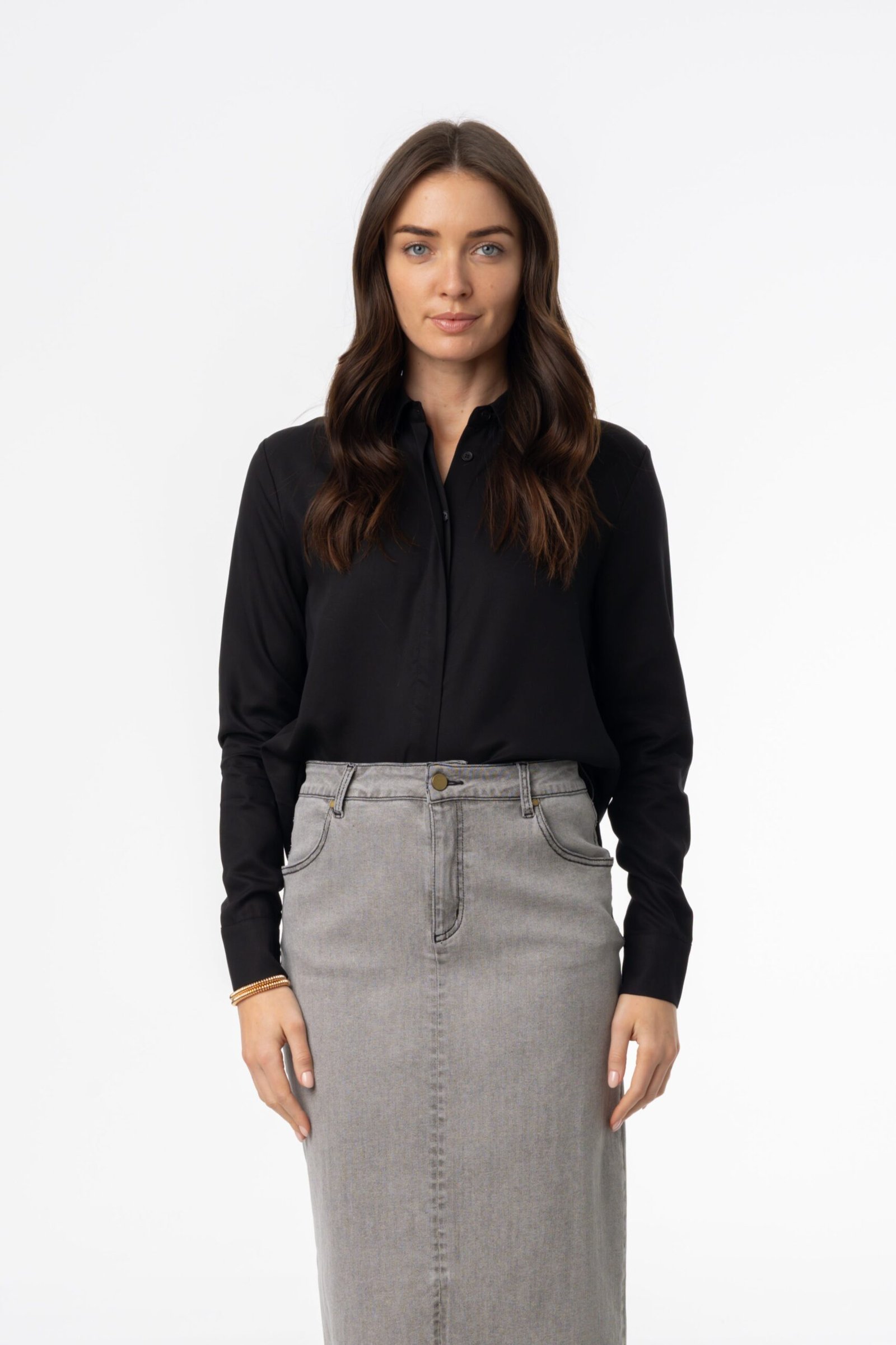 BlackHighLowBlouse_447056b8-960d-4594-8b9b-bd162a491562.jpg